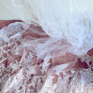 Wedding Bridal Veil White Cathedral Length W Blush Veil Layer. New without tags